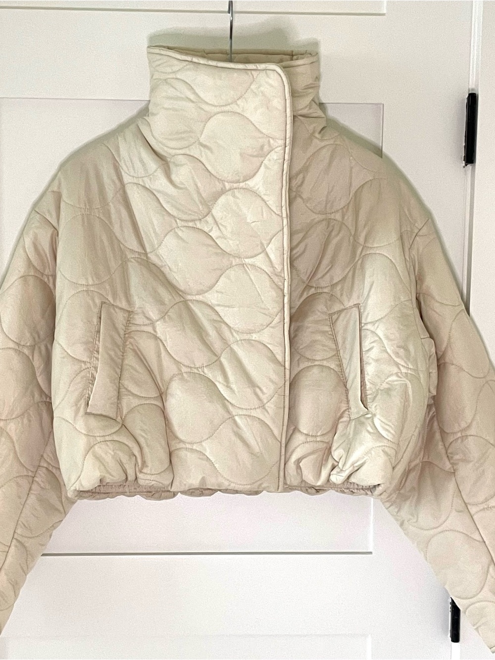 ASOS Cropped Onion Quilted Puffer Jacket - Picture 2 of 10